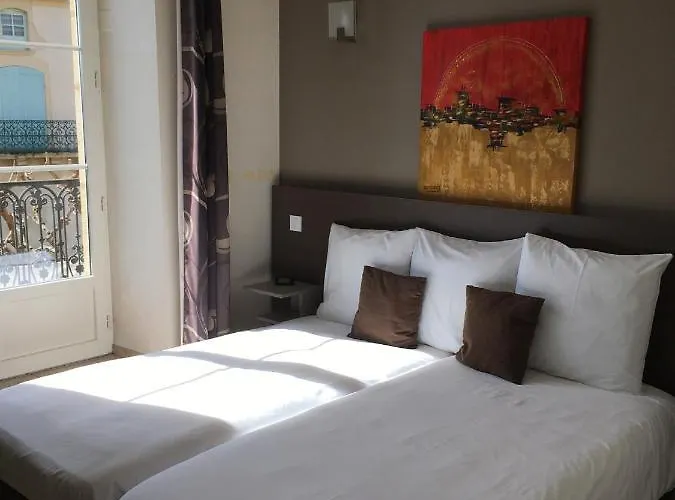 Hotel Logis Restaurant La Bastide