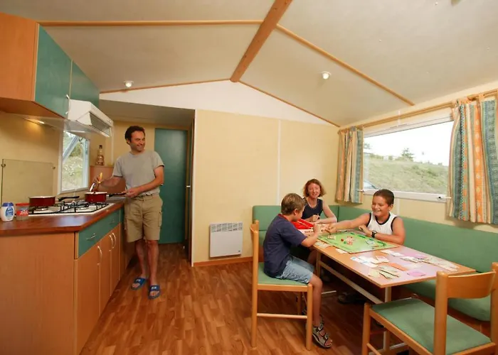 Hotel Logis Restaurant La Bastide