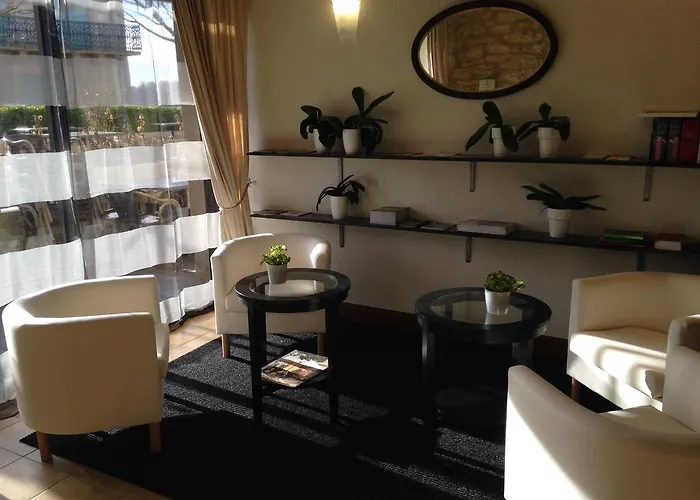 Hotel Logis Restaurant La Bastide