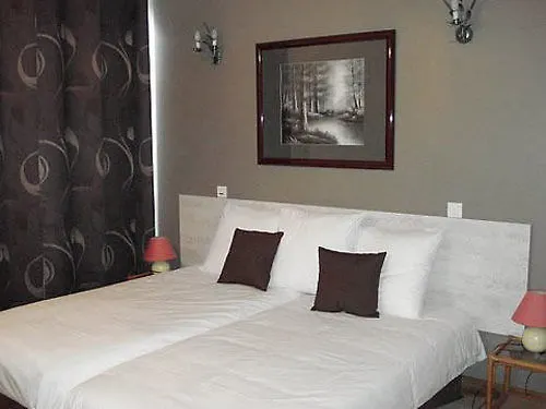 Hotel Logis Restaurant La Bastide