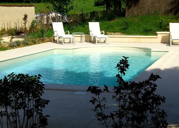 Hotel Logis Restaurant La Bastide 3*