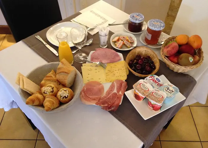 Logis Restaurant La Bastide Hotel