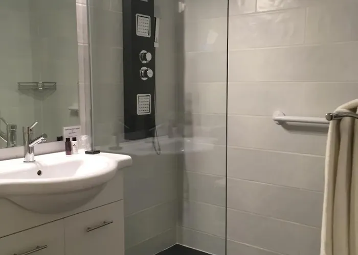 Hotel Logis Restaurant La Bastide